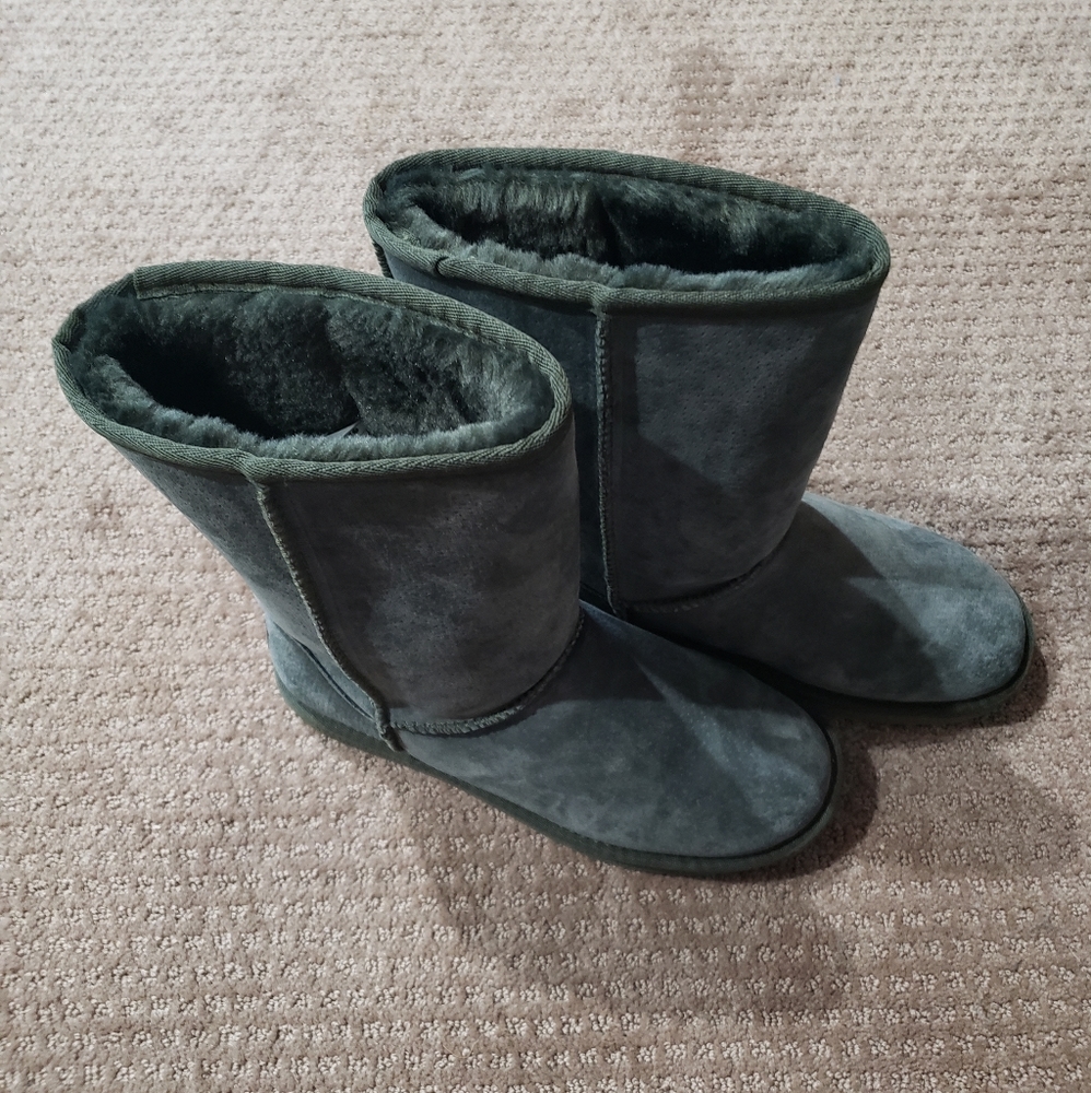 LAMO Green Suede Boots